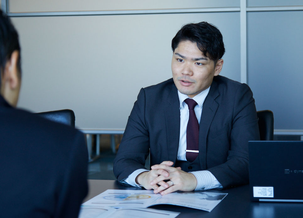 Sales Representative 楠 和輝